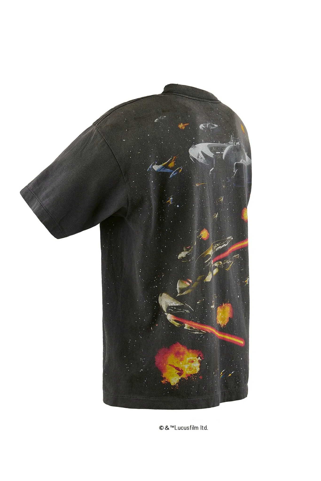 ⚠️The most complex and coolest item of this season, available in stock, available in seconds SAINT Mxxxxxx × STAR WARS SW_SS TEE /STARWARS / BLK Star Wars co-branded model. Fighter printed TEE. Washed black S-XL. Super complex and unconstrained printing design. The T-shirt using the vision of the "N-1 Star Fighter" in Star Wars is the most screen-printed item this season, reaching an astonishing 372 screens. Even the most difficult-to-print parts of the armpits are printed with luxurious printing. In addition, they are also hand-made distressed, splashed with ink, faded with water, and hand-damaged to complete this special and perfect work of art!